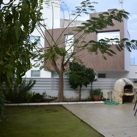Villa Laslie *