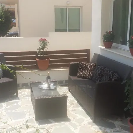 Laslie Villa *